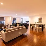 Spacious 2 Bedroom Flat With Pool Table Opposite Green Park 7