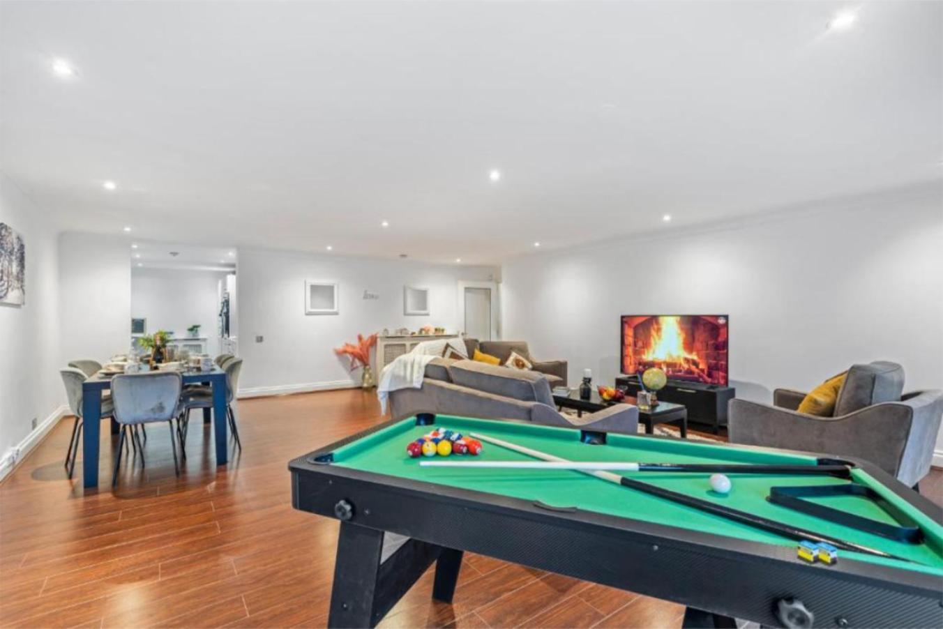 Appartamento Spacious 2 Bedroom Flat With Pool Table Opposite Green Park 7 *