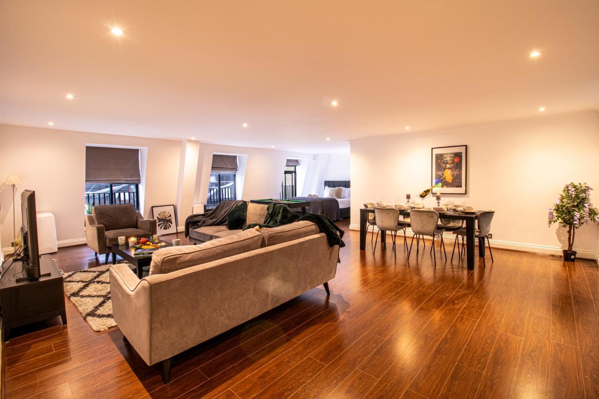 Spacious 2 Bedroom Flat With Pool Table Opposite Green Park 7 Appartamento Londra