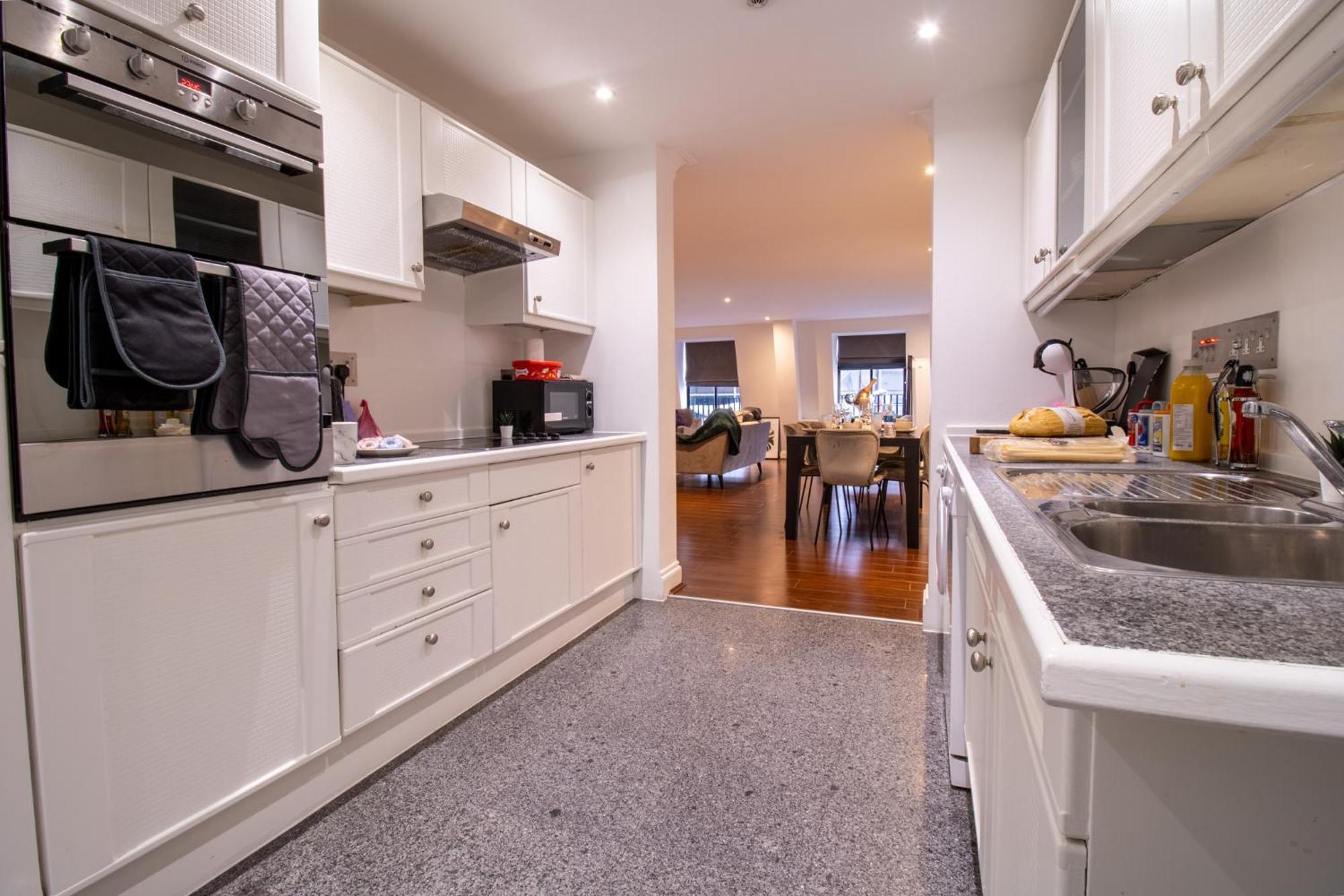 Appartamento Spacious 2 Bedroom Flat With Pool Table Opposite Green Park 7