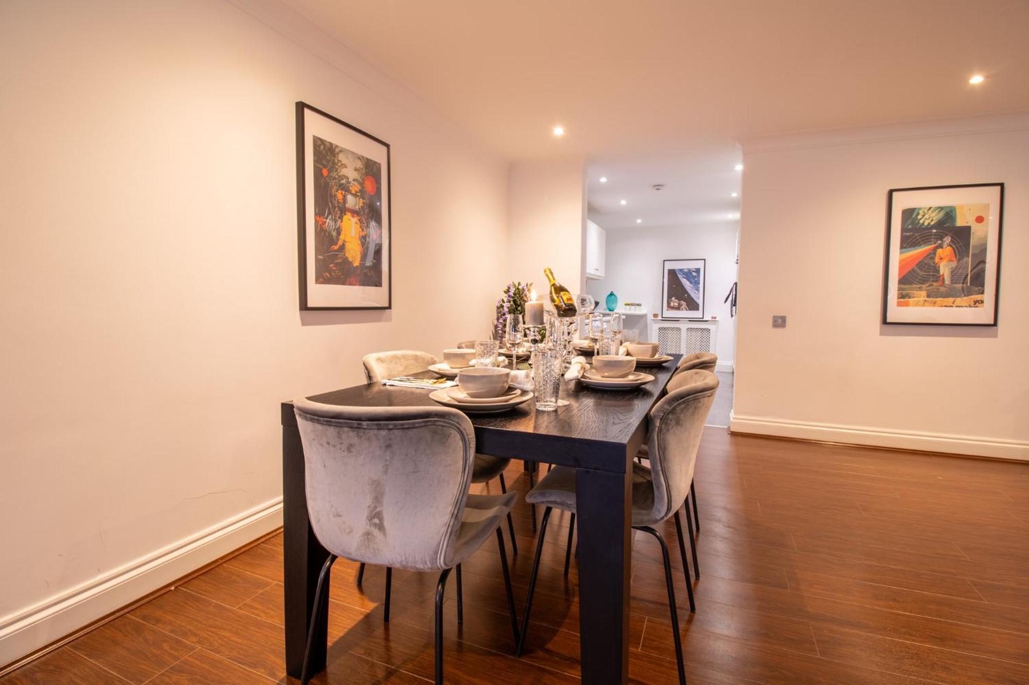 Spacious 2 Bedroom Flat With Pool Table Opposite Green Park 7 Appartamento