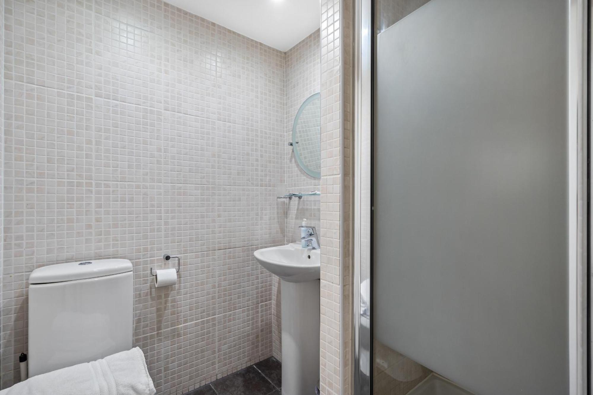 Spacious 2 Bedroom Flat With Pool Table Opposite Green Park 7 Appartamento *