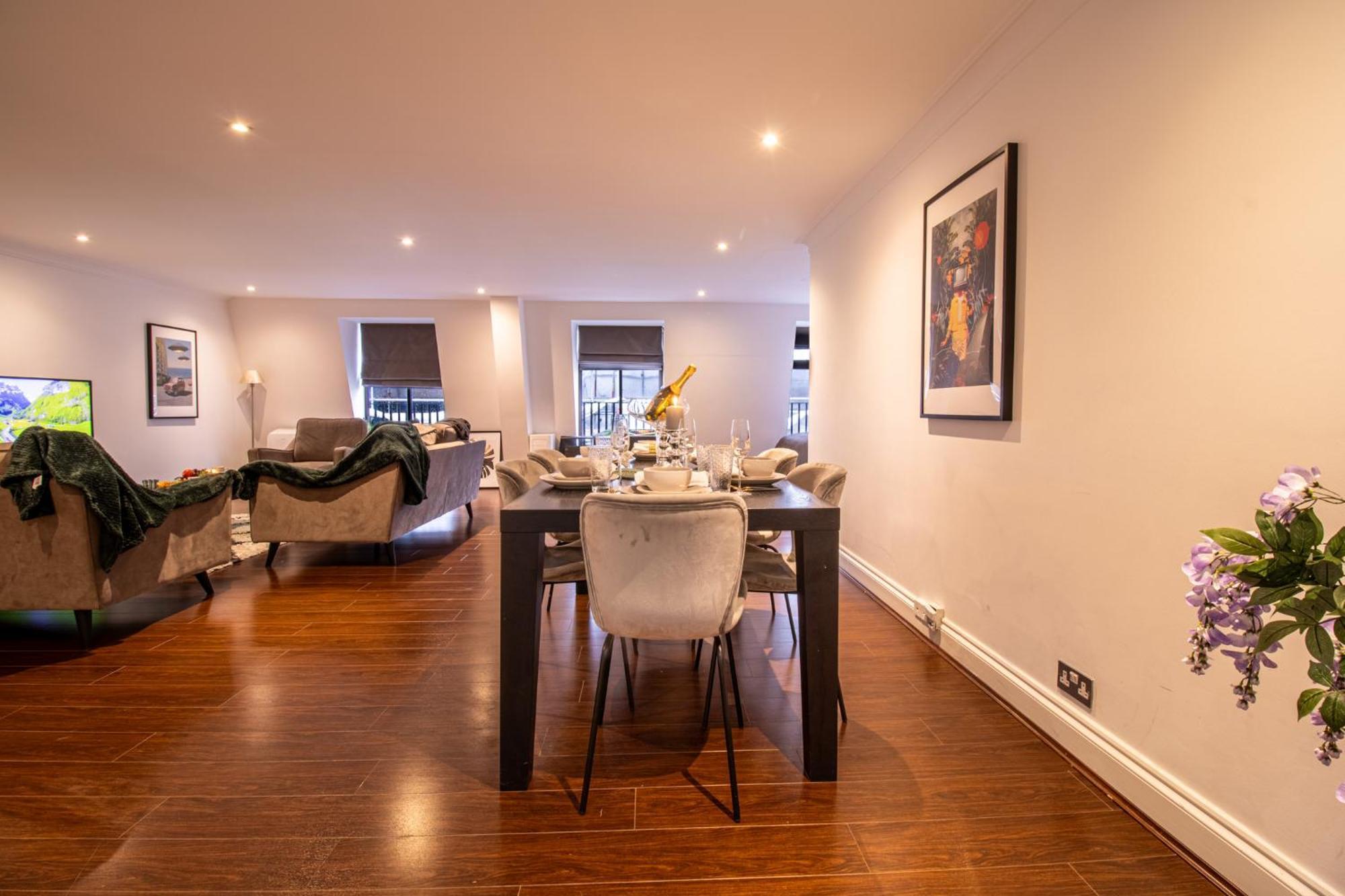 Spacious 2 Bedroom Flat With Pool Table Opposite Green Park 7 Appartamento *