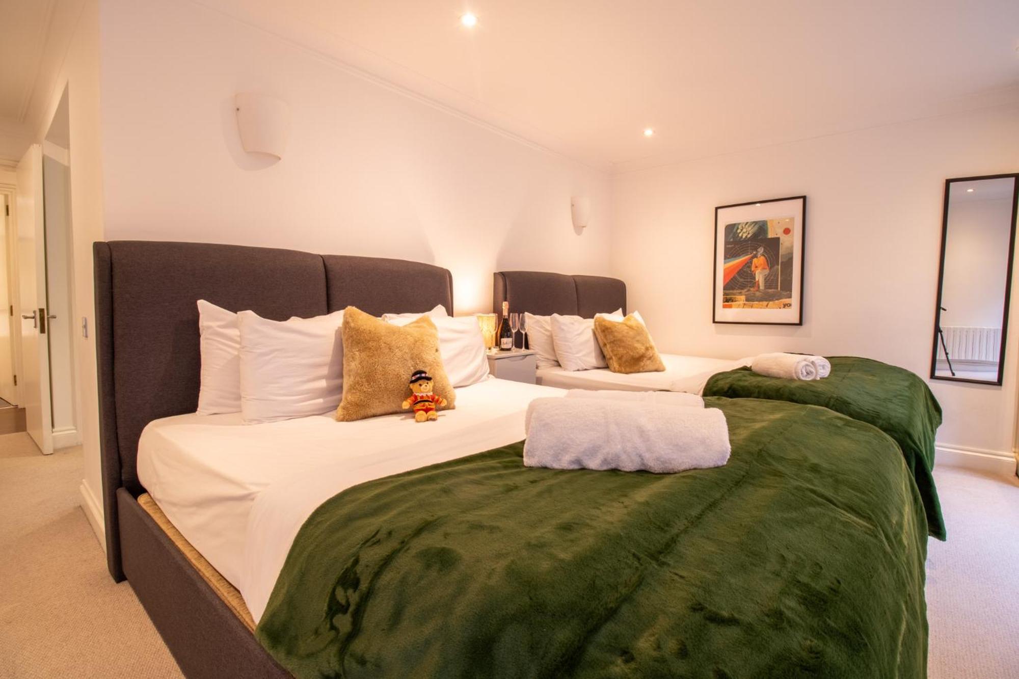 Apartment Spacious 2 Bedroom Flat With Pool Table Opposite Green Park 7 *